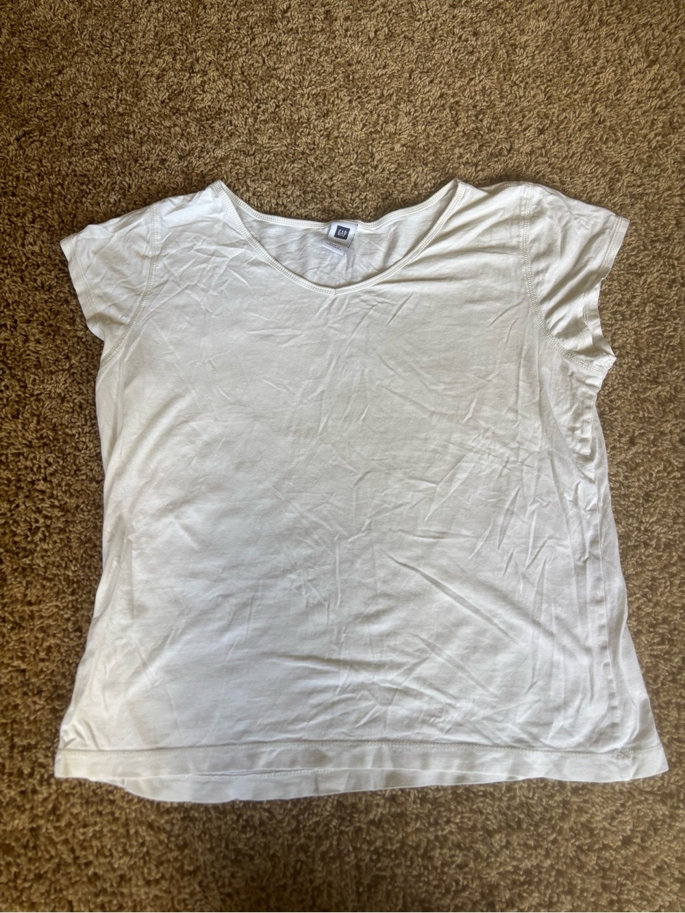 GAP White V-Neck Short Sleeve Tee